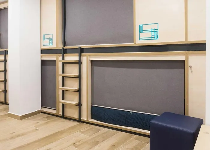 Take Surf Hostel Conil